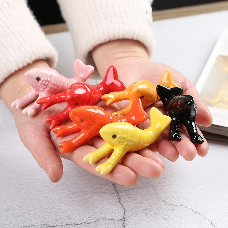 Chopstick Rest Ceramic - かわいいザリガニ型セラミック箸置きかわいい動物食器ホルダーペンラックキッチンホテルレストランテーブル装飾用