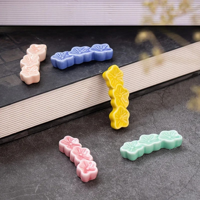 1PC セラミック桜の花箸ホルダースプーンフォーク箸置きスタ - Chopstick Rest Ceramic のレビューと価格